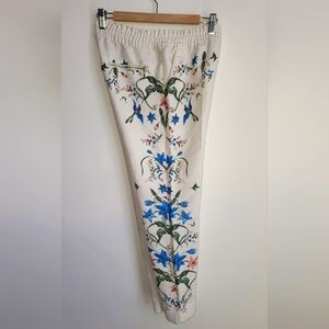 H&M jogger waist pants with floral print, XS